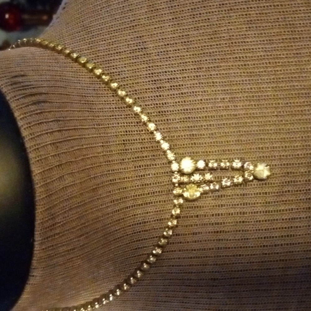 Rinestone choker